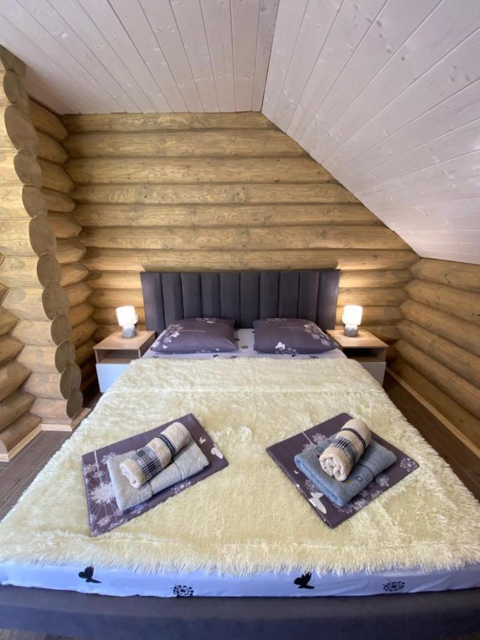 Чотири Сезони Hotel อีสกี ภายนอก รูปภาพ