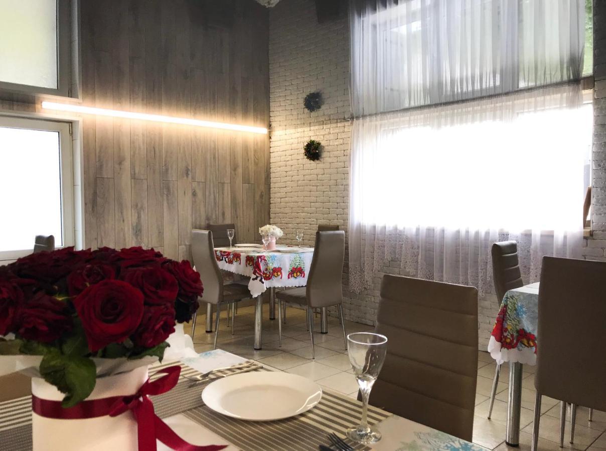 Чотири Сезони Hotel อีสกี ภายนอก รูปภาพ